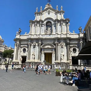 https://casa-di-rita.catania-hotels.net